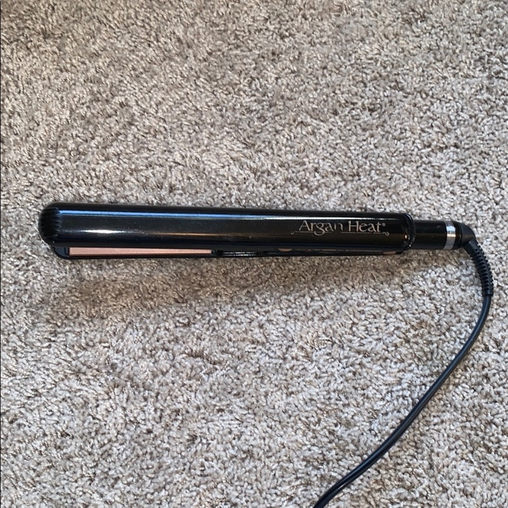 One N Only Argan Oil Straightener